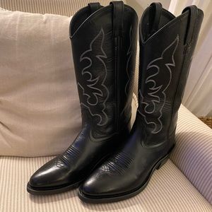 BRAND NEW Cowboy Boots size 8.5 Black